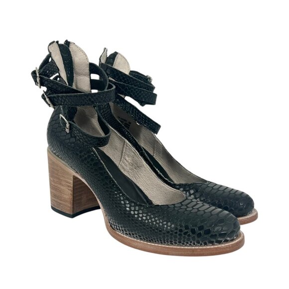 Freebird by Steven Randi Black Snake Embossed Heeled Shoes - Picture 2 of 11